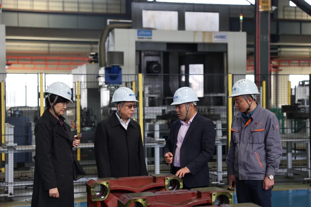 中国塑料加工工业协会理事长王占杰一行莅临大发welcome机械调研_大发welcome